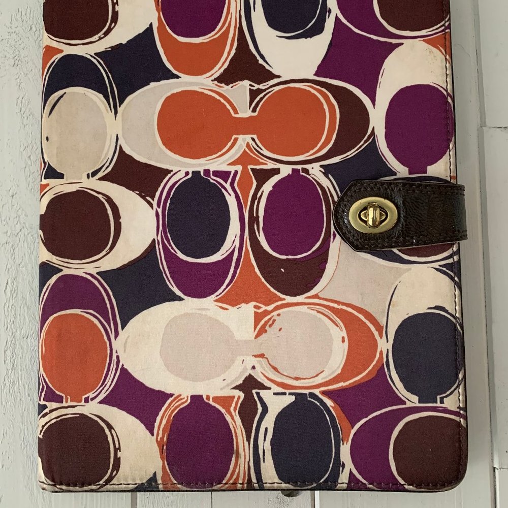 Coach IPad Case Signature Leather W/New Screen Saver